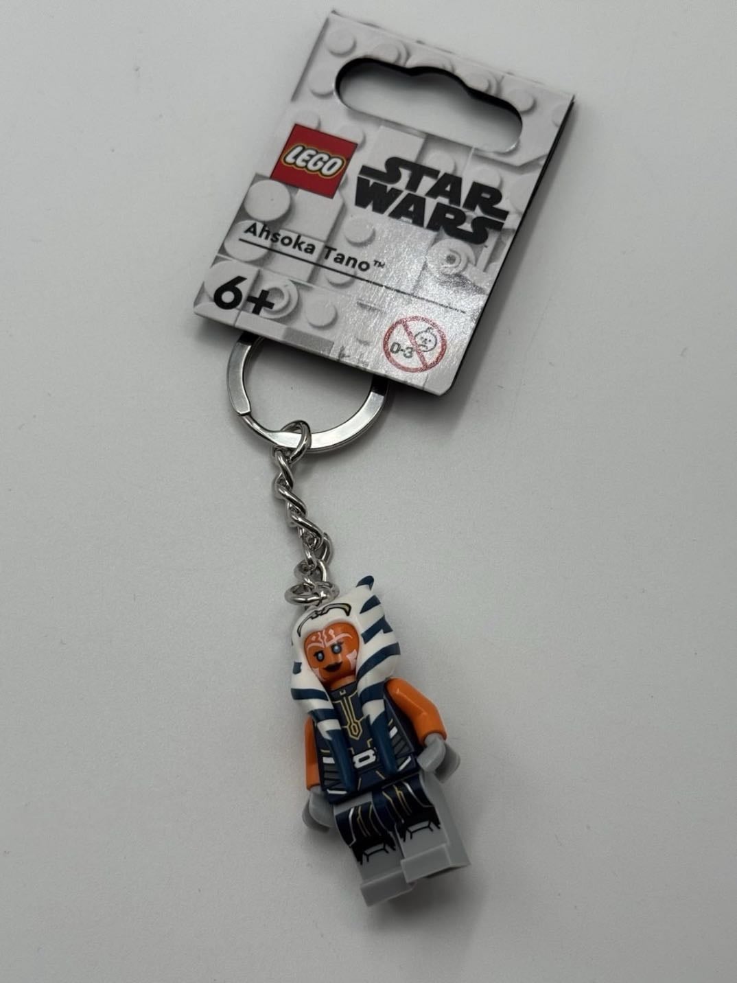 ashoka keychain - keychain or minifigure