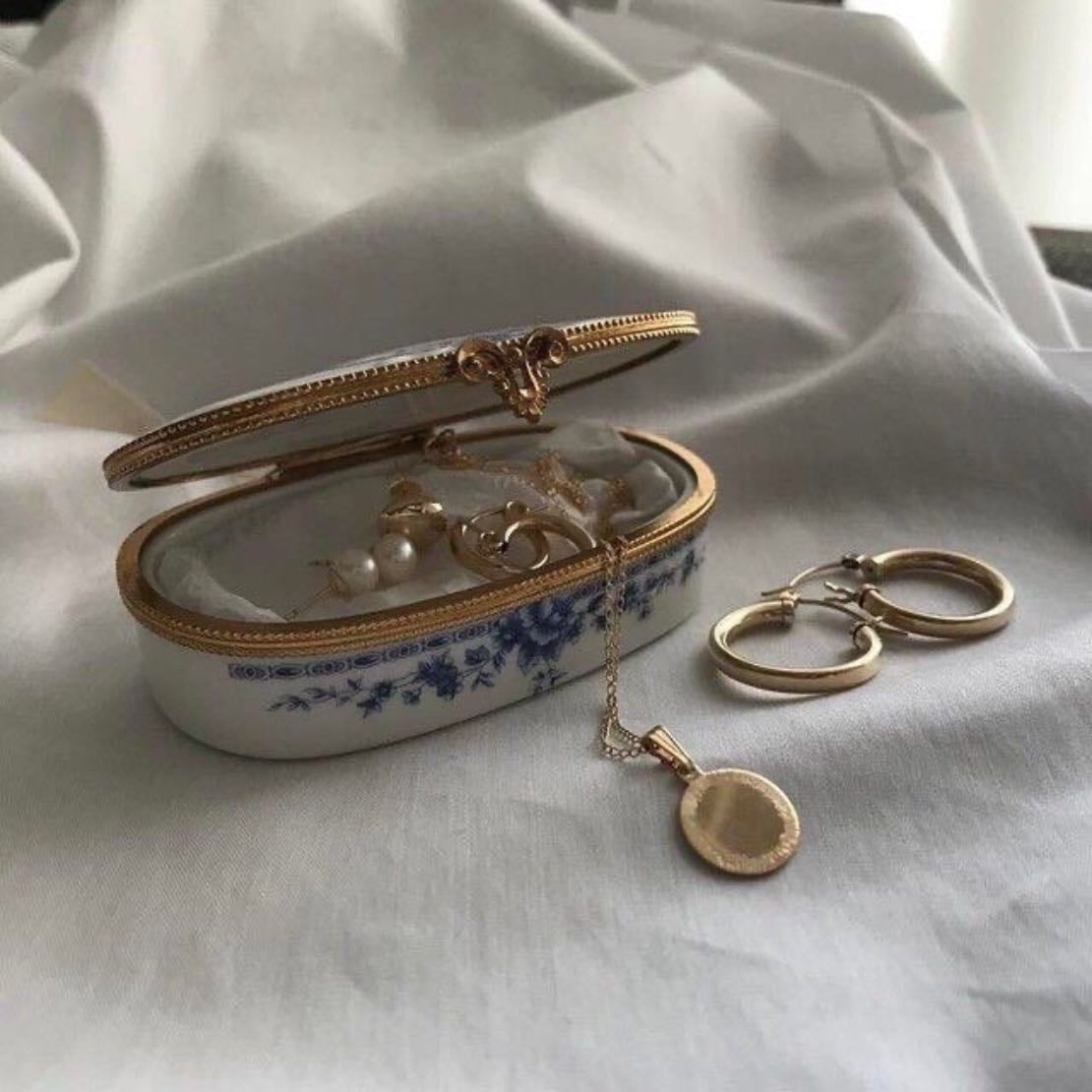 Little trinkets