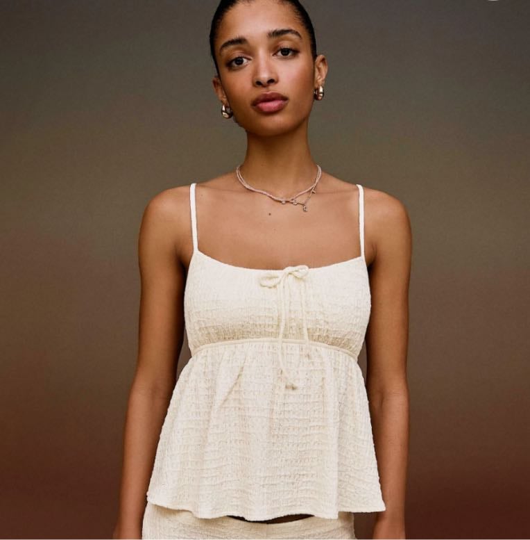 ZALANDO BERSHKA shimmery rustic top beige - 17,99€