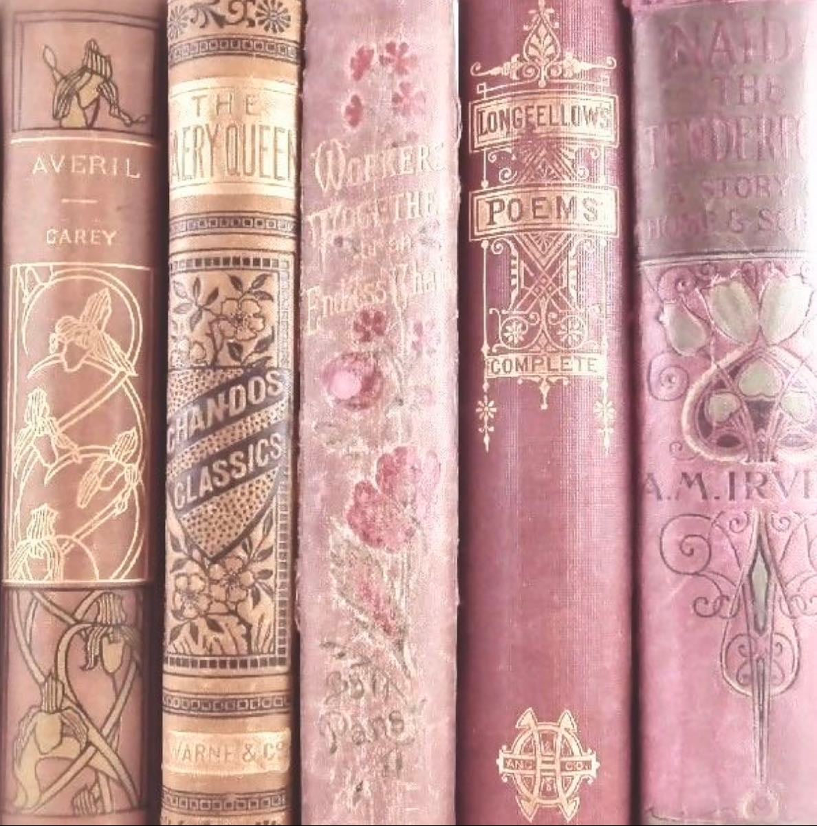 Book Corner 📚 - Books hypelist by Vee