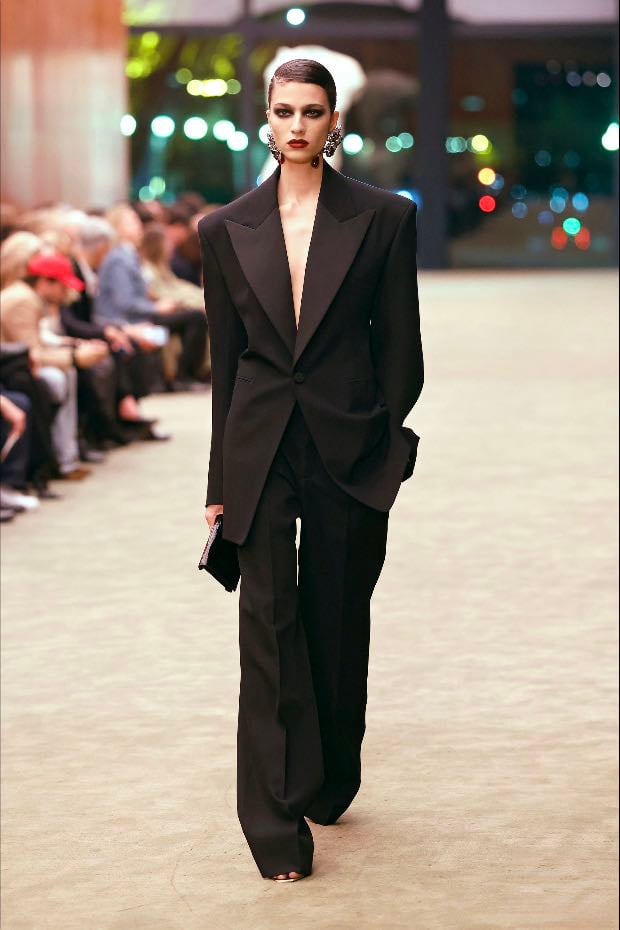 Saint Laurent, look 49.