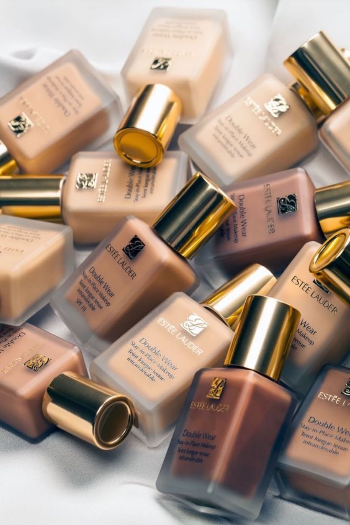 Estée Lauder Double Wear Stay-in-Place Lightweight Matte Foundation with 36H Wear