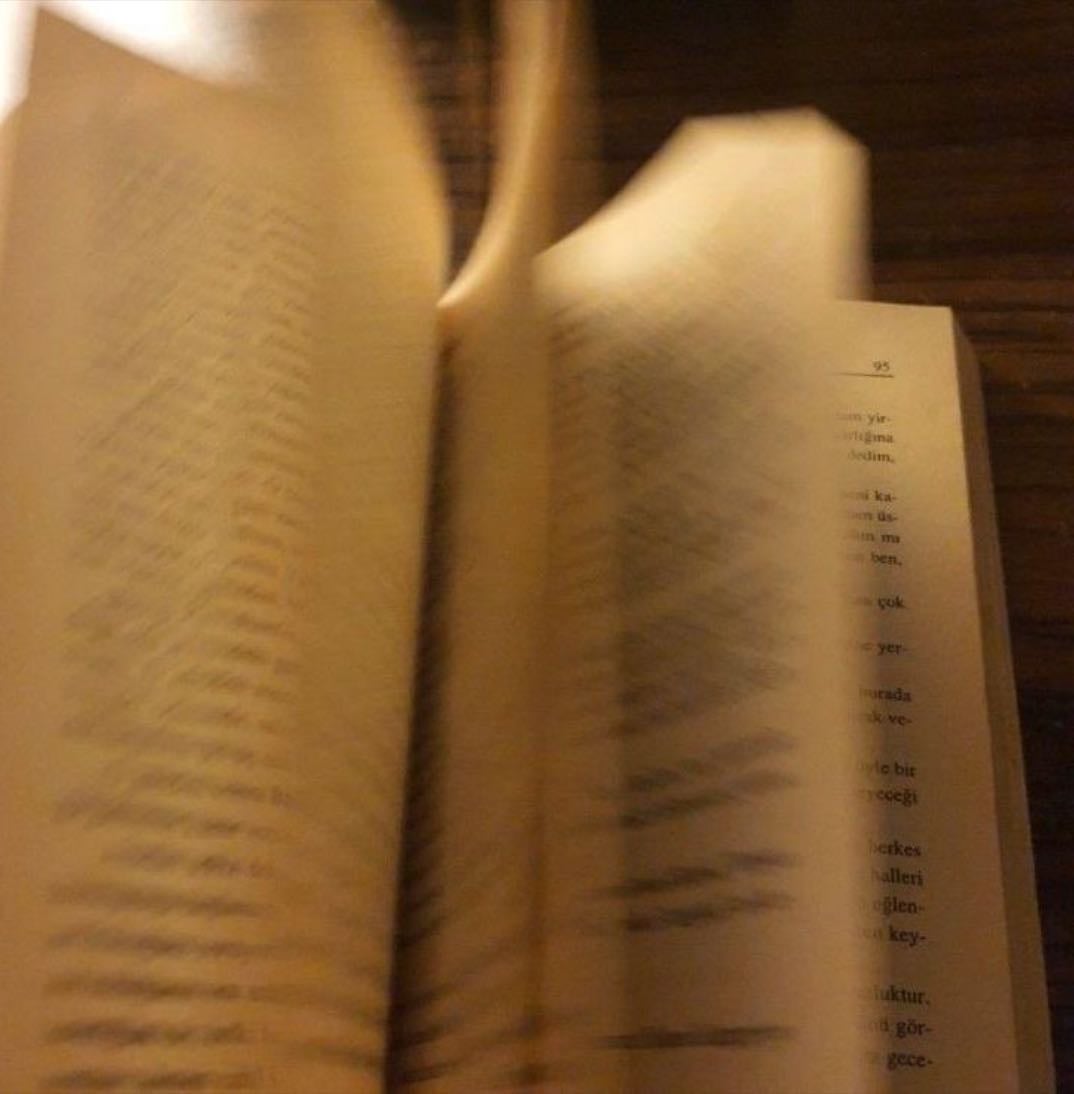 Book - Books hypelist by Konan