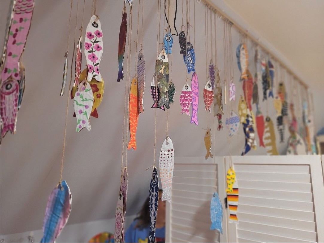 Ceiling/wall decor - DIY shelves, hanging things, etc