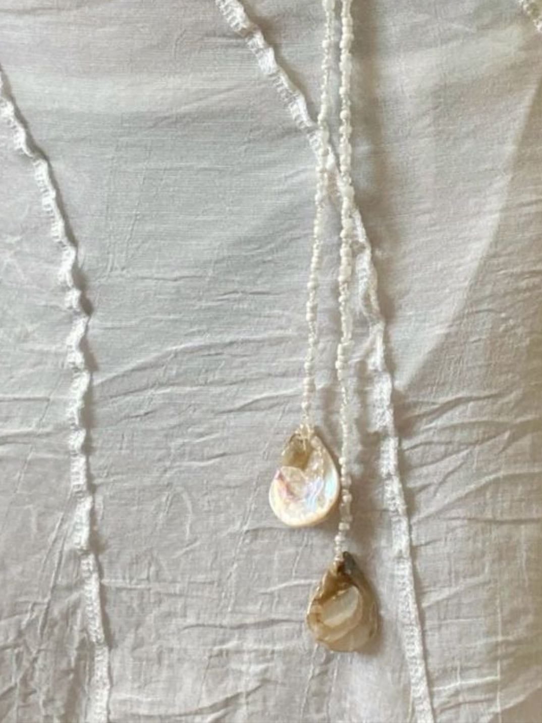 joyas artesanales con conchas