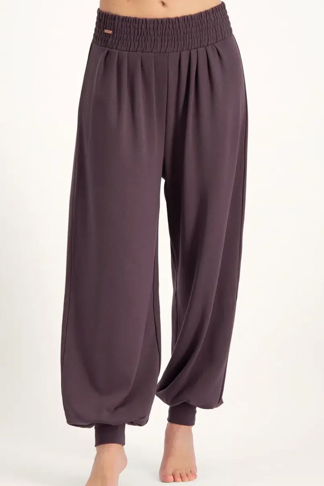 Urban Godess Jaya Summer Yoga-Haremhose - 70€