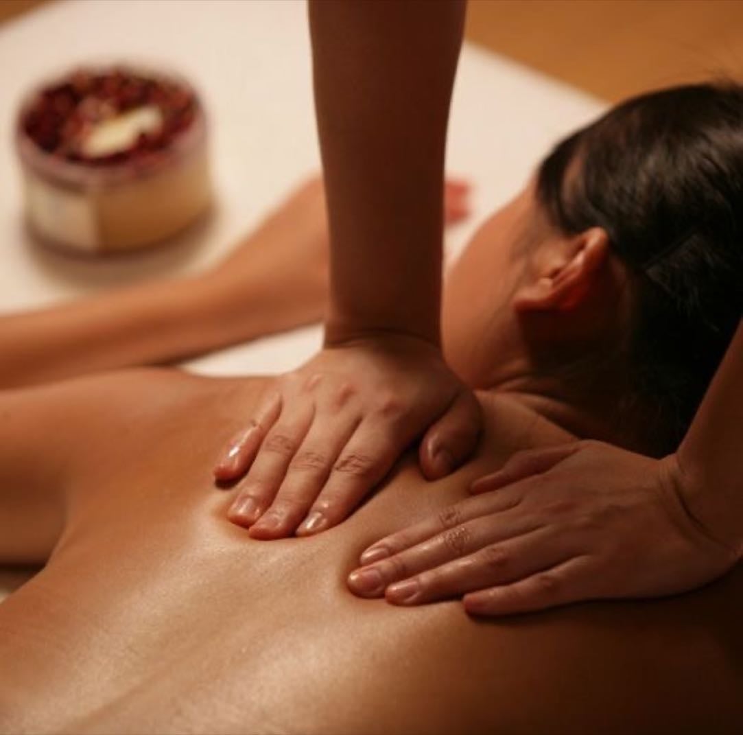 Learn how to do a professional massage