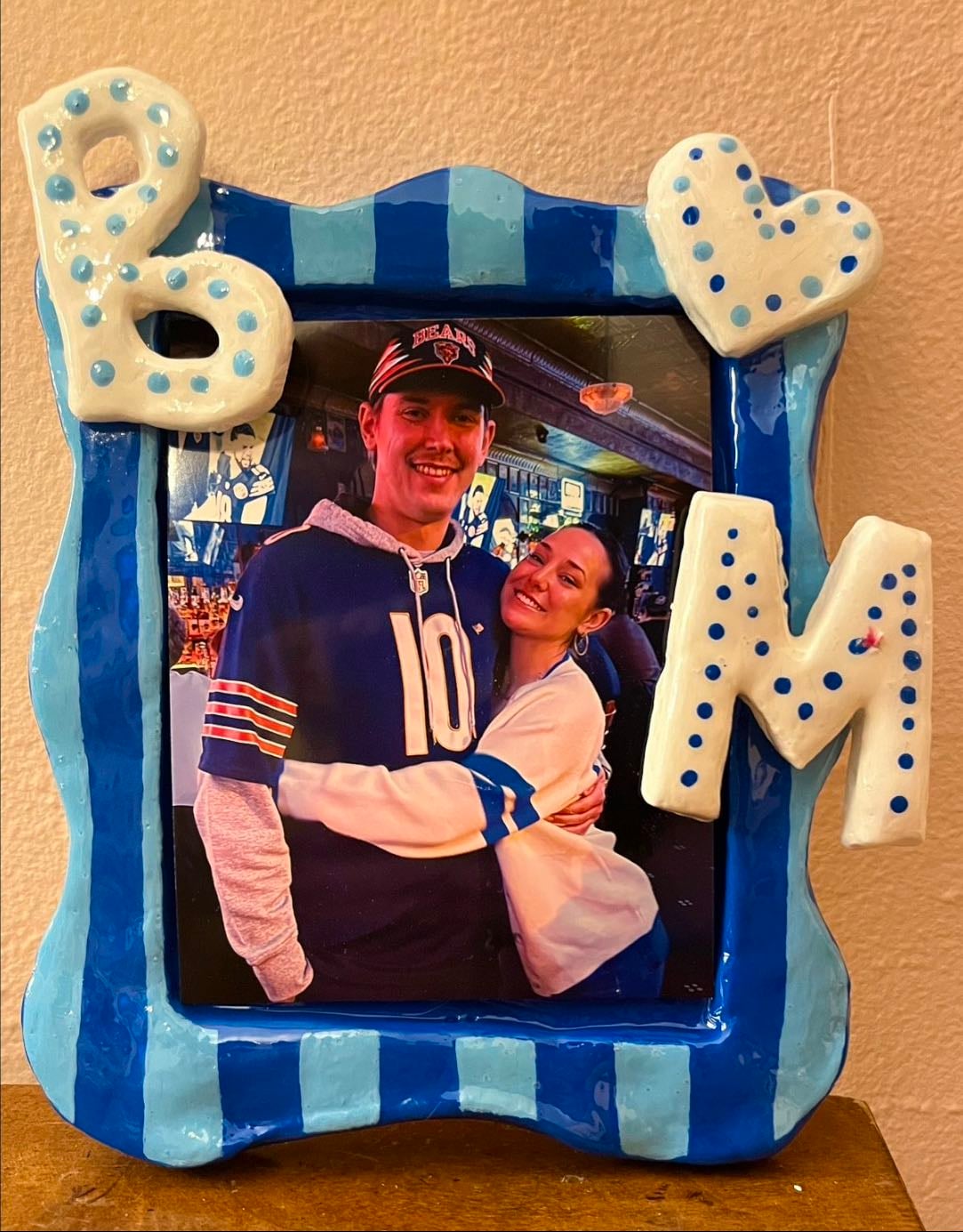 Make or decorate a photo frame