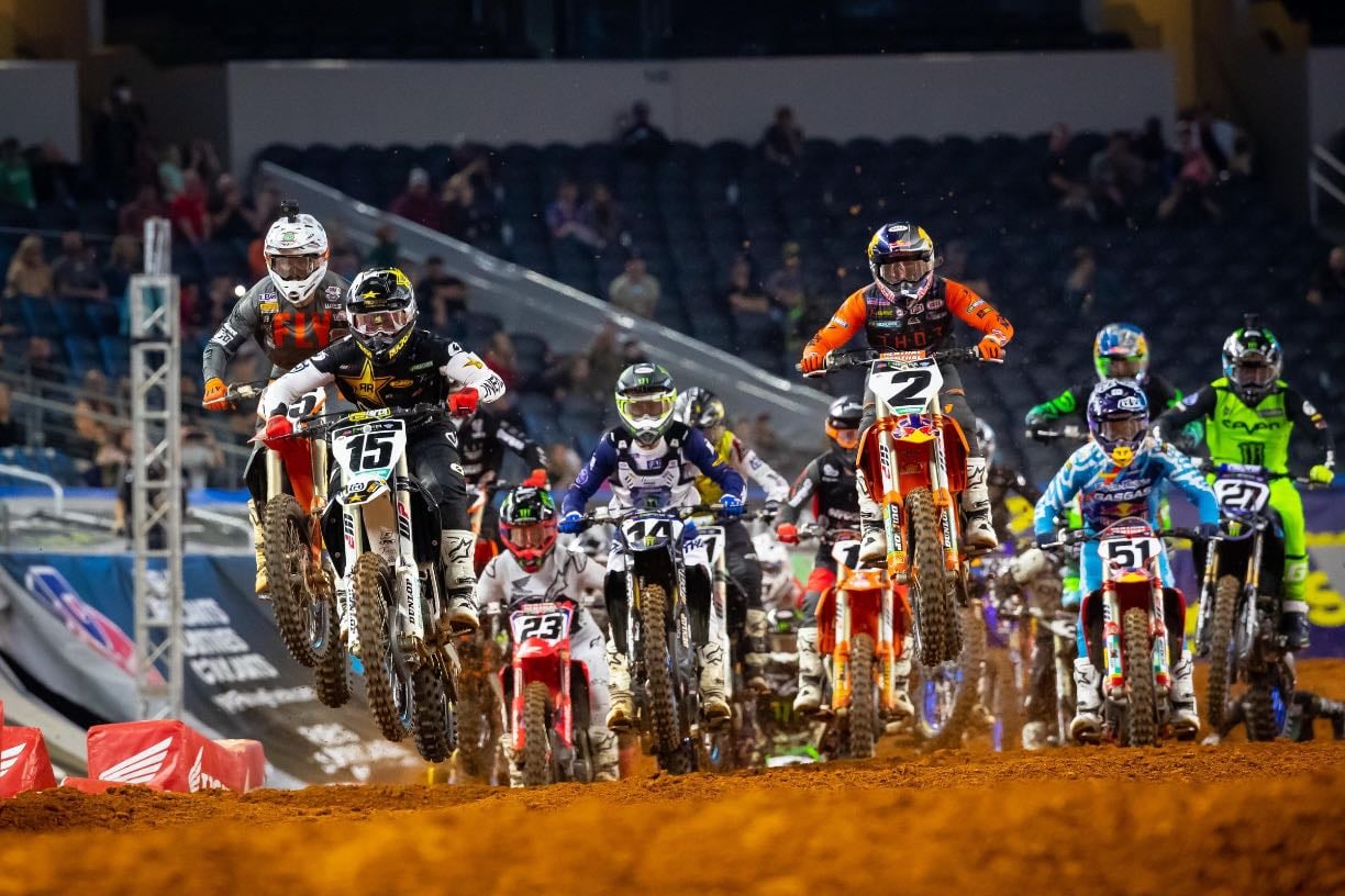 Arlington 1 - Webb dominates after passing Wilson for lead on first lap. Tomac and Roczen struggle. Dirty racing by Anderson who hit Stewart and Ferrandis