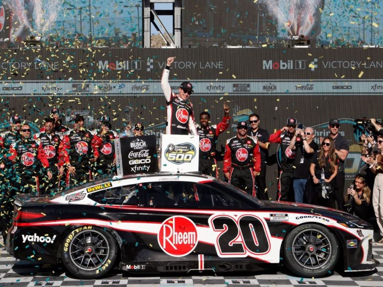 Phoenix 1 - Really boring. Bell was favorite after strong practice. Toyota strong but Denny faltered early. JHN wrecked Joey. RFK was good. ~40% rating