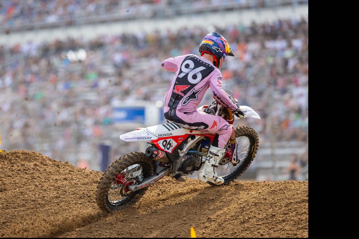 Texas 450 Moto 1 - Awesome race on tough, slippery track. Three way battle for lead with Hunter holding off Tomac and Jett. Hunter takes point lead with win