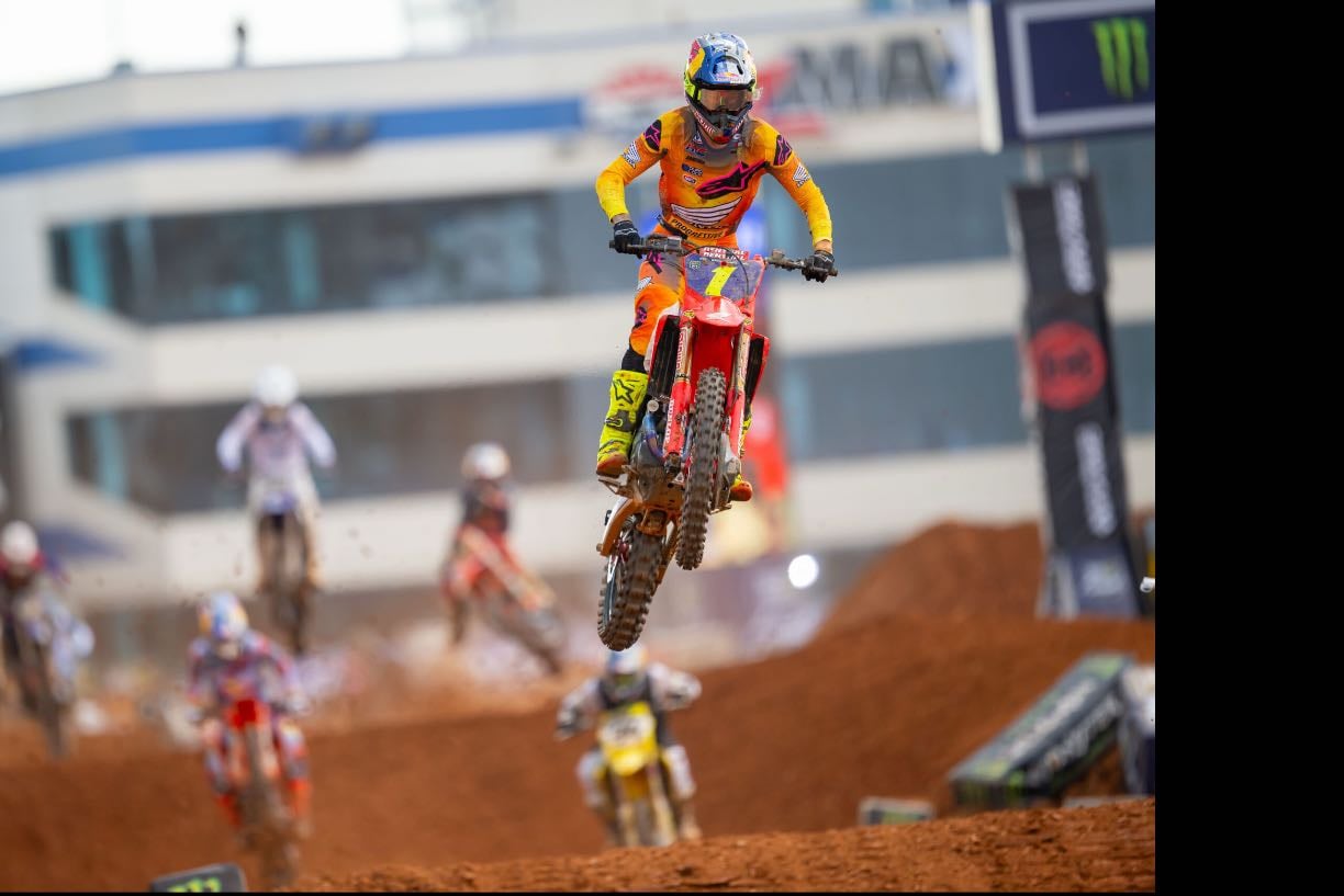 Charlotte 450 Moto 2 - Eli looks really strong again but Jett gets by and makes statement win in return