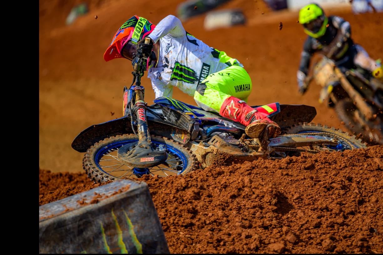 Charlotte 250 Moto 1 - Impressive to watch Deegan slice through field after getting bad start, passing rivals with ease. RJ crashes of course into tough blocks