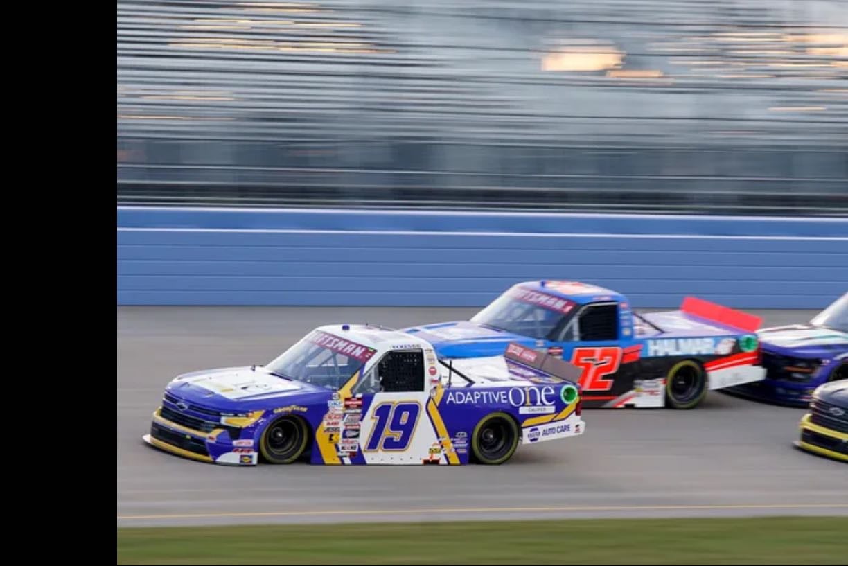 Nashville - Watched it but never logged it. Eckes led every lap. Don't remember anything. Dye impressive 2nd place finish with Heim in 3rd