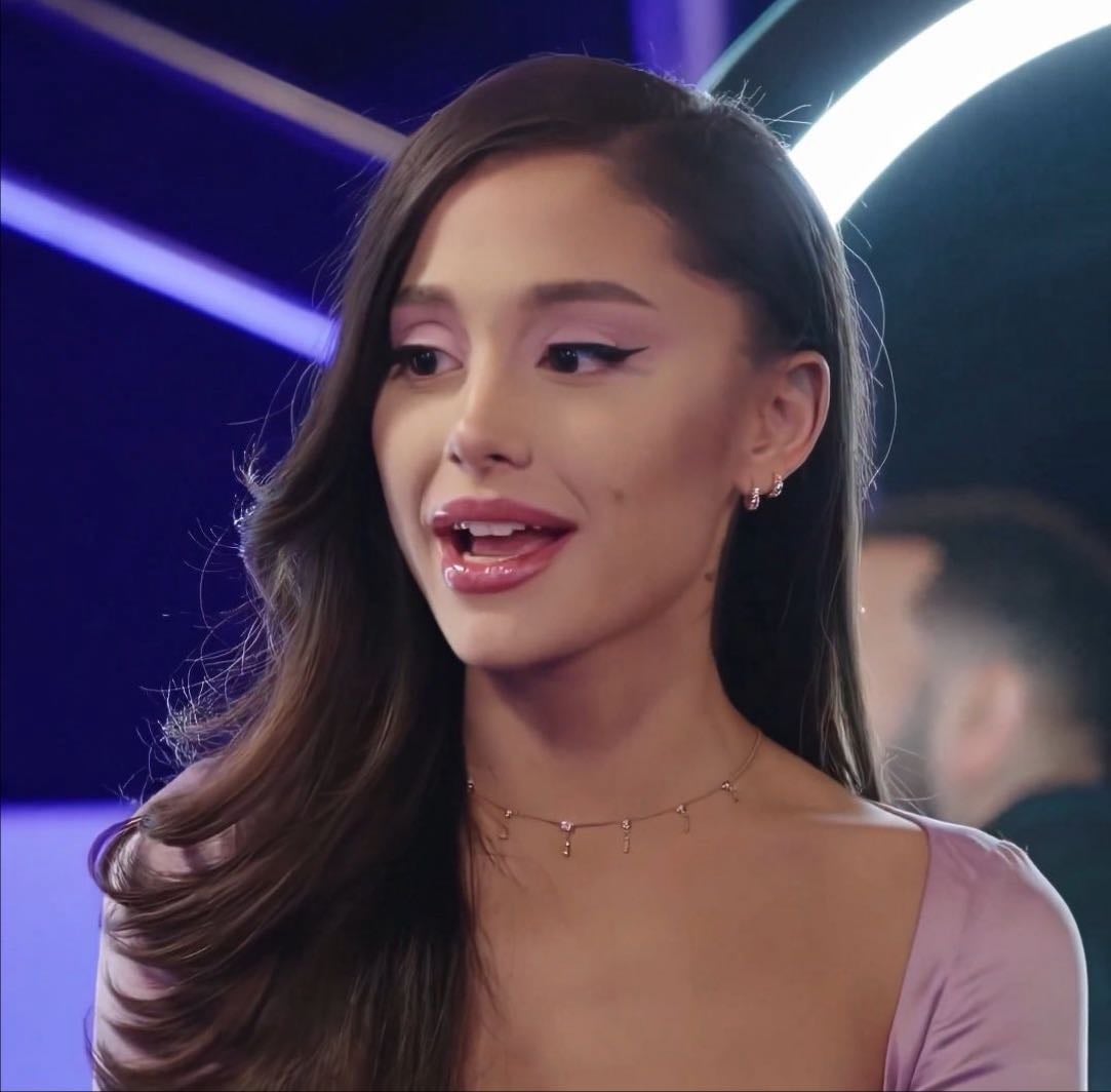 Ariana Grande - Artist