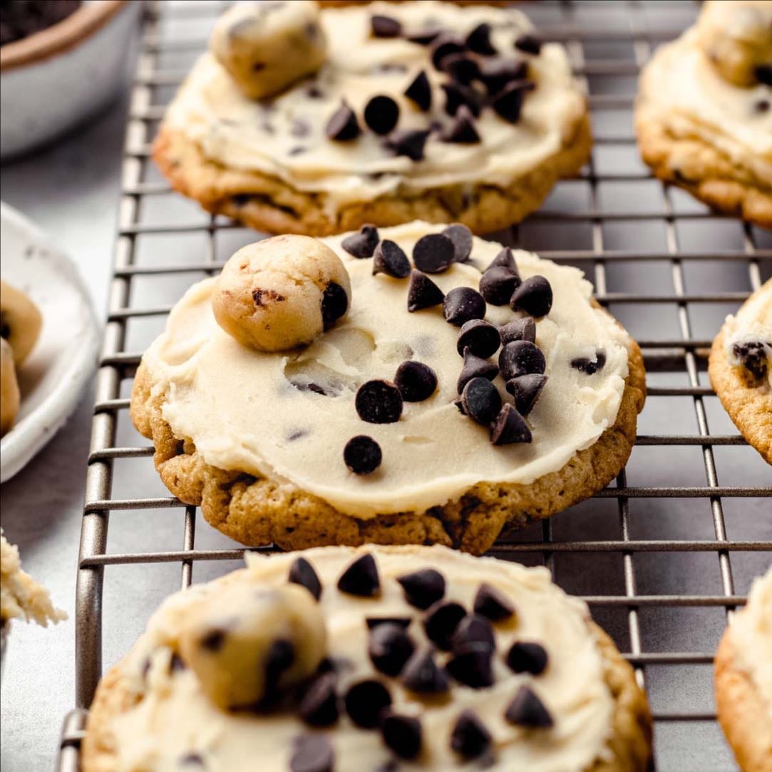 Cookie dough cookie