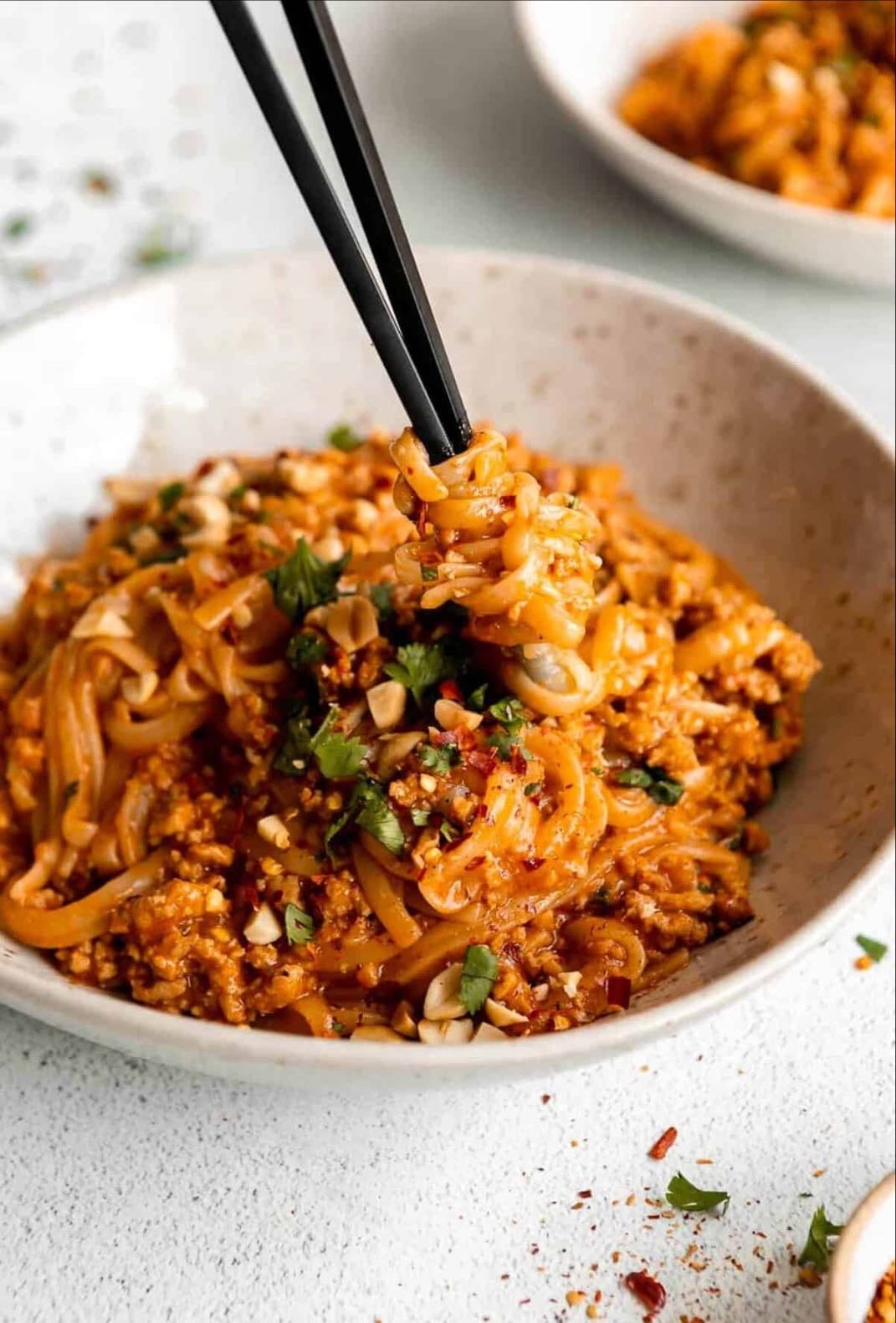 Peanut chicken noodles
