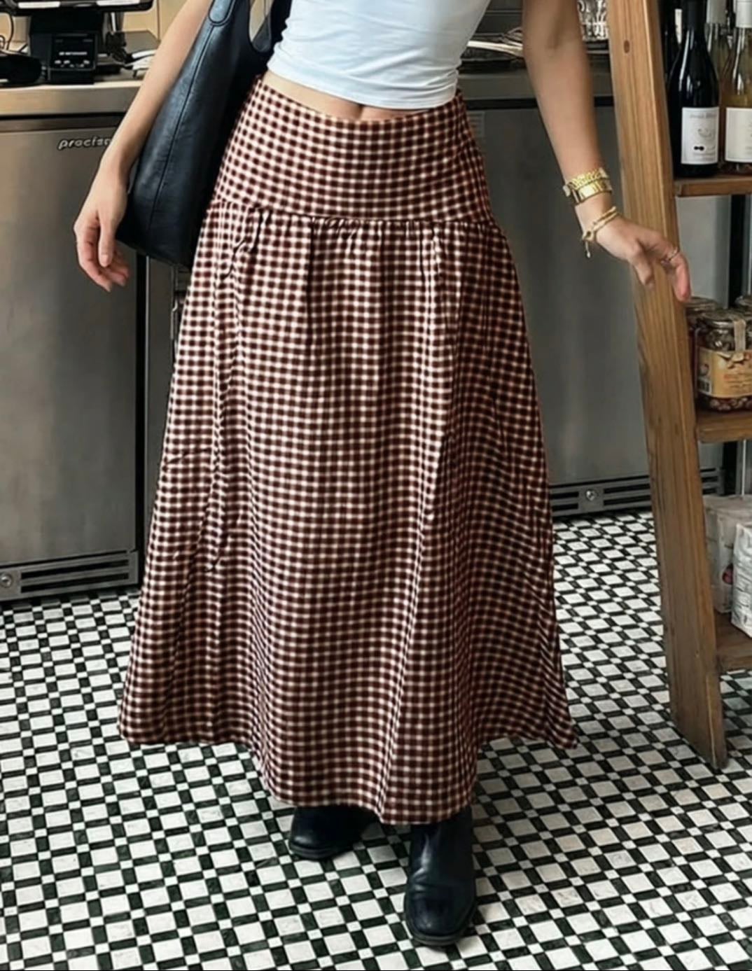 Long pleaded skirt - 12,49€