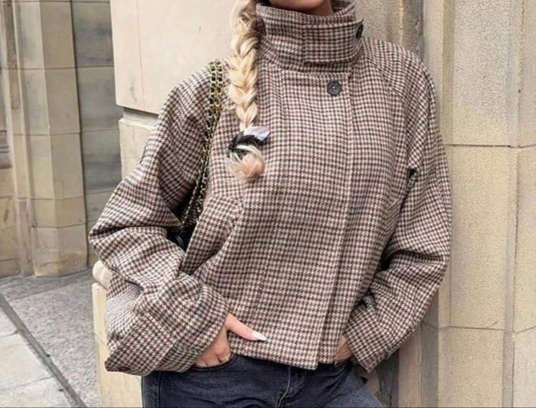 Buttoned trench coat - 29,62€