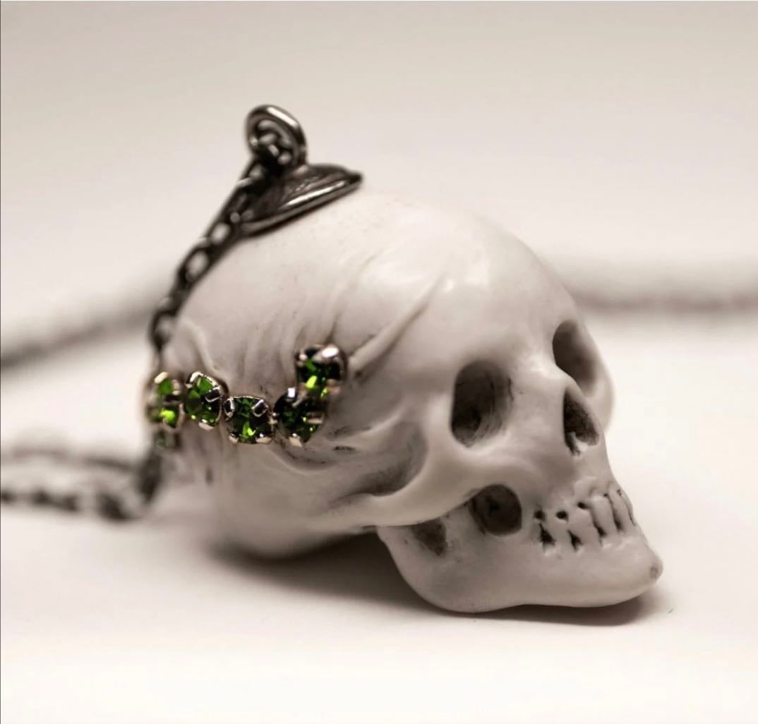 Beetles Skull Pendant - Macabre Gadgets