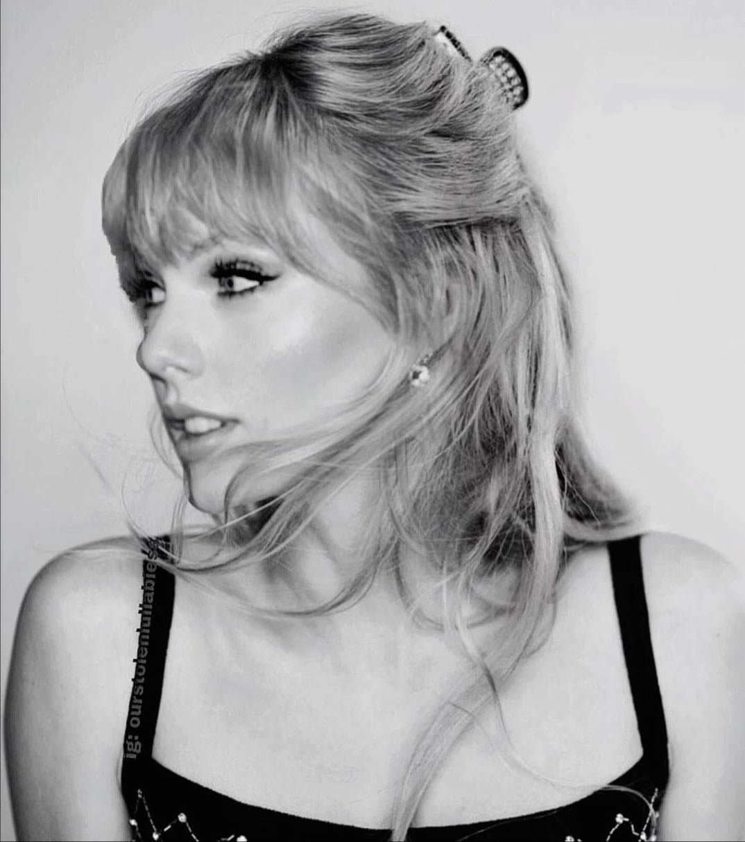 Taylor Swift - Artist