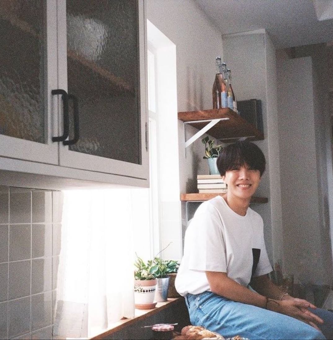 Home is where hoseok is 馃 - Music hypelist by lui
