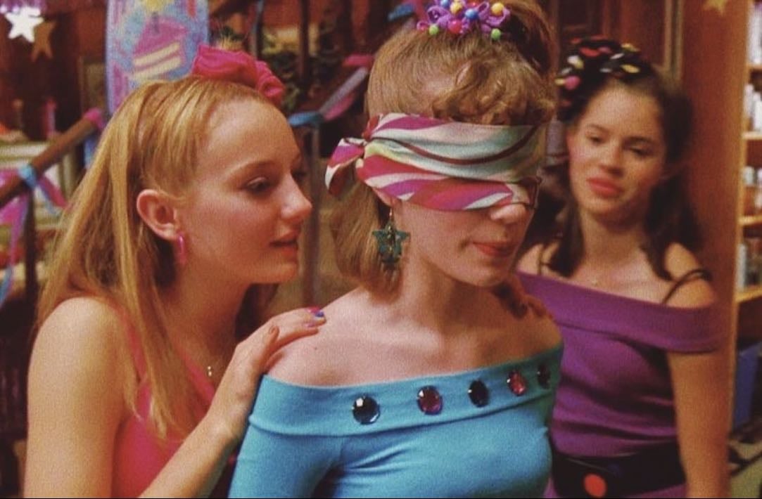 13 Going on 30 ˚₊۶ৎ˙⋆ - Gary Winick · 2004