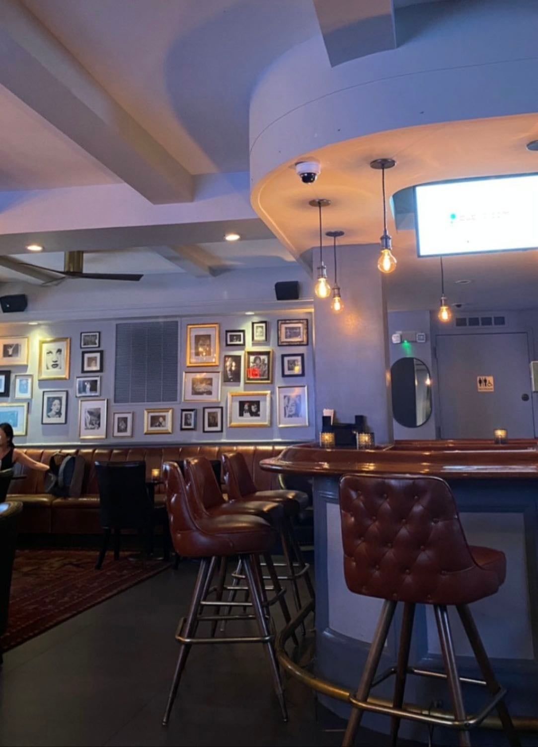 Faces & Names Bar and Lounge