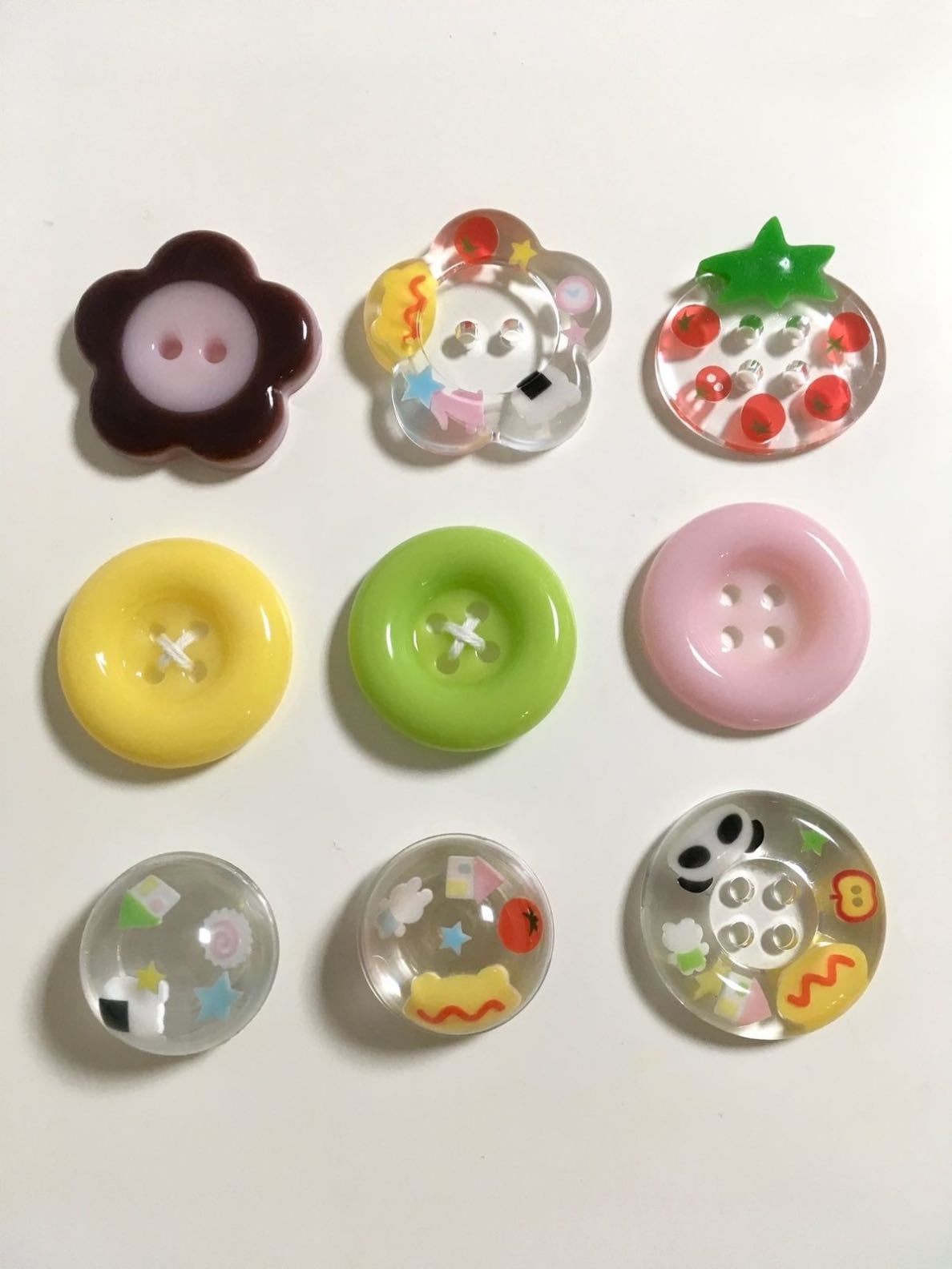 Shrink plastic/resin buttons