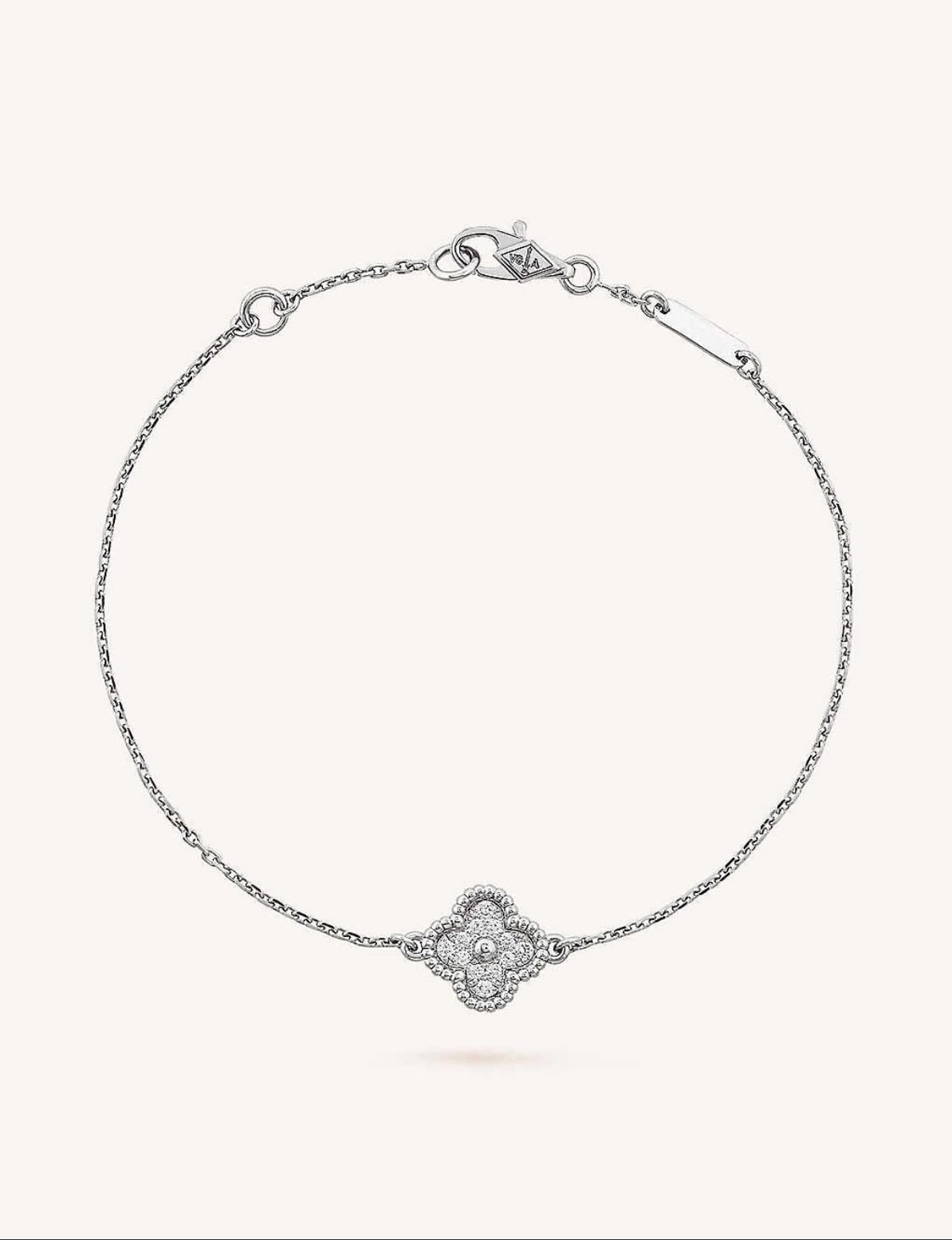 Sweet Alhambra - By Van Cleef & Arpels (78,500$)