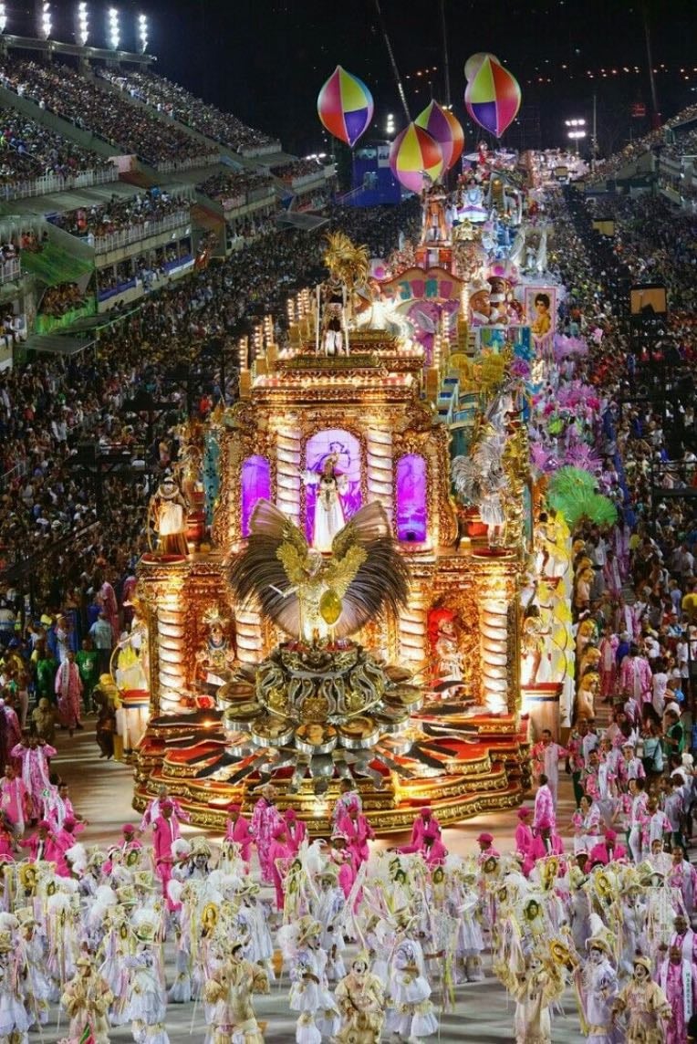 Experience the Rio Carnival