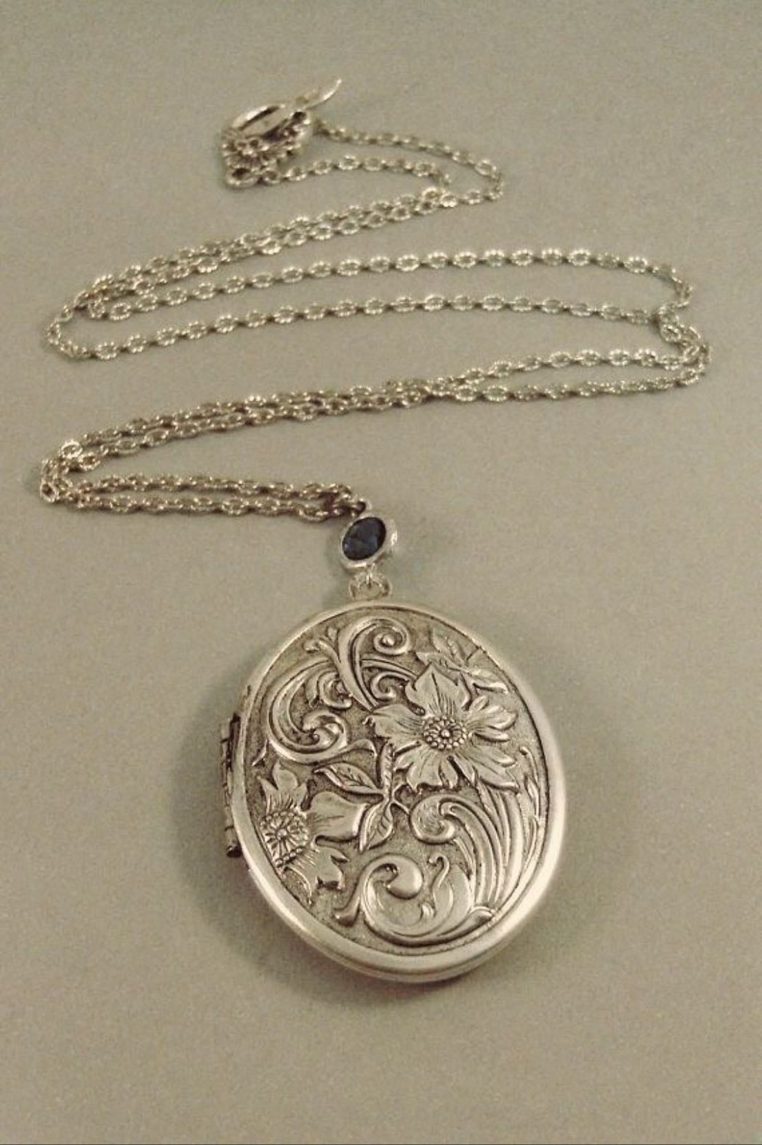 omg need it huge silver locket
