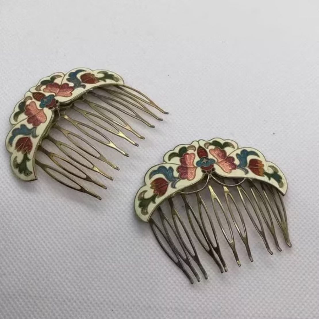 Hair pins