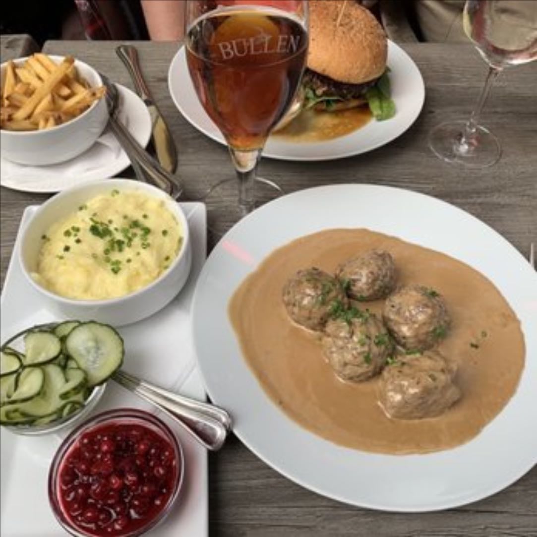 Bullen - Två Krögare