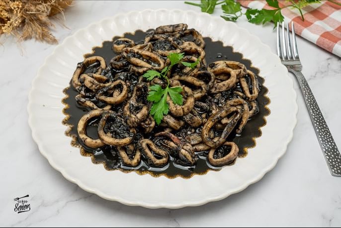 Calamares en su tinta