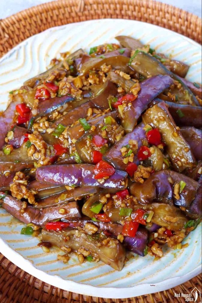 Yuxiang Qiezi (鱼香茄子)