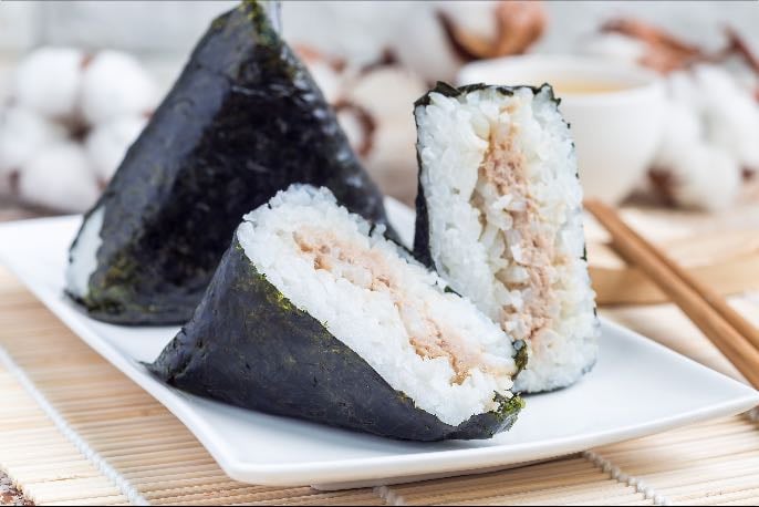 Samgak gimbap