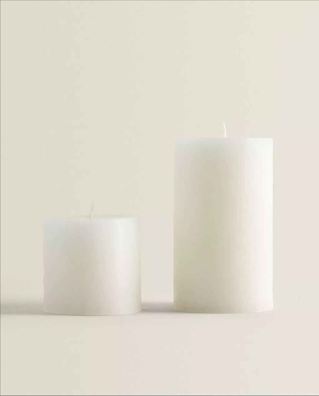 Bougies décoratives cylindrique blanches €5.99- €7.99 - Zara Home
