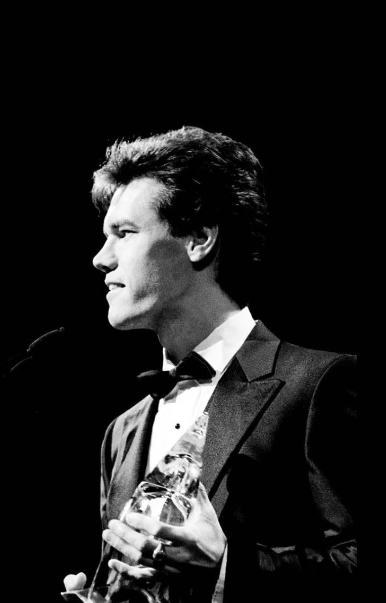 Randy Travis - Artist