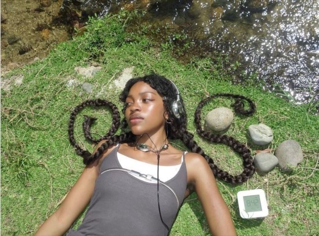 lay on the floor/ground and listen to music with no distractions - 06/14