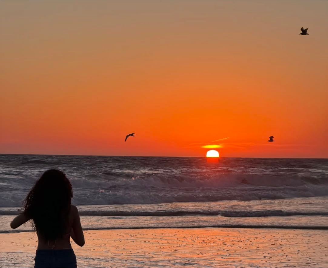 watch a beautiful sunset - 02/25