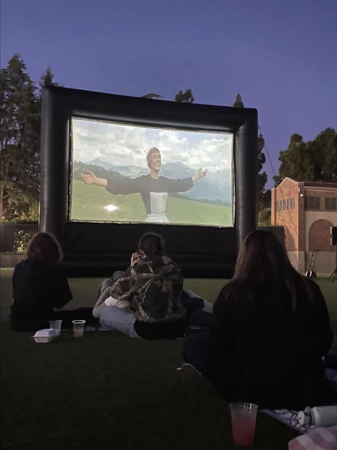 go to an evening movie screening - 05/27