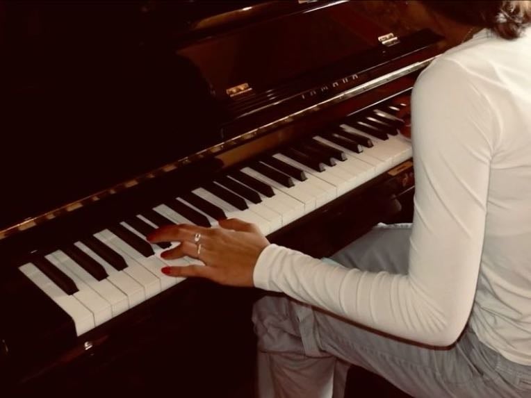Play the piano