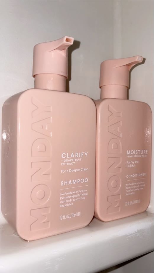 Monday - Repara cabello dañado
Hace que no se te caiga el pelo
No tiene sal
Es vegano