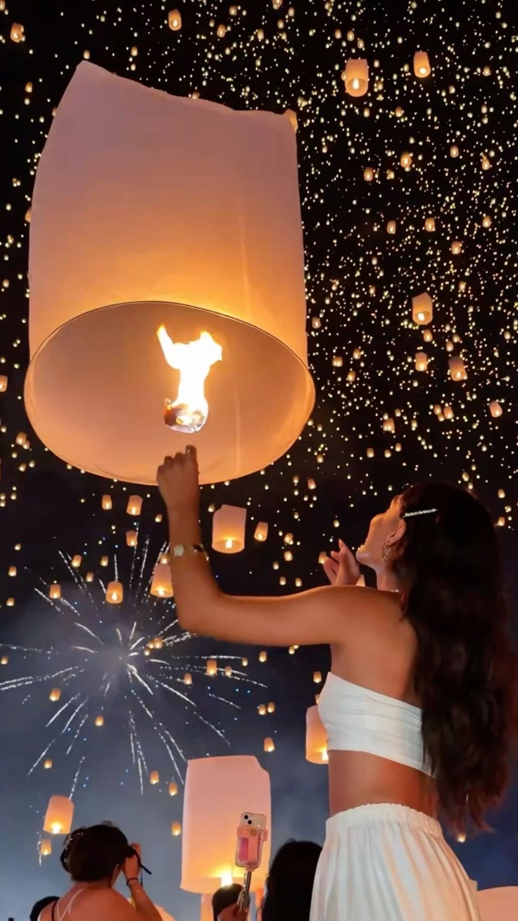 See the floating lanterns from Tangled