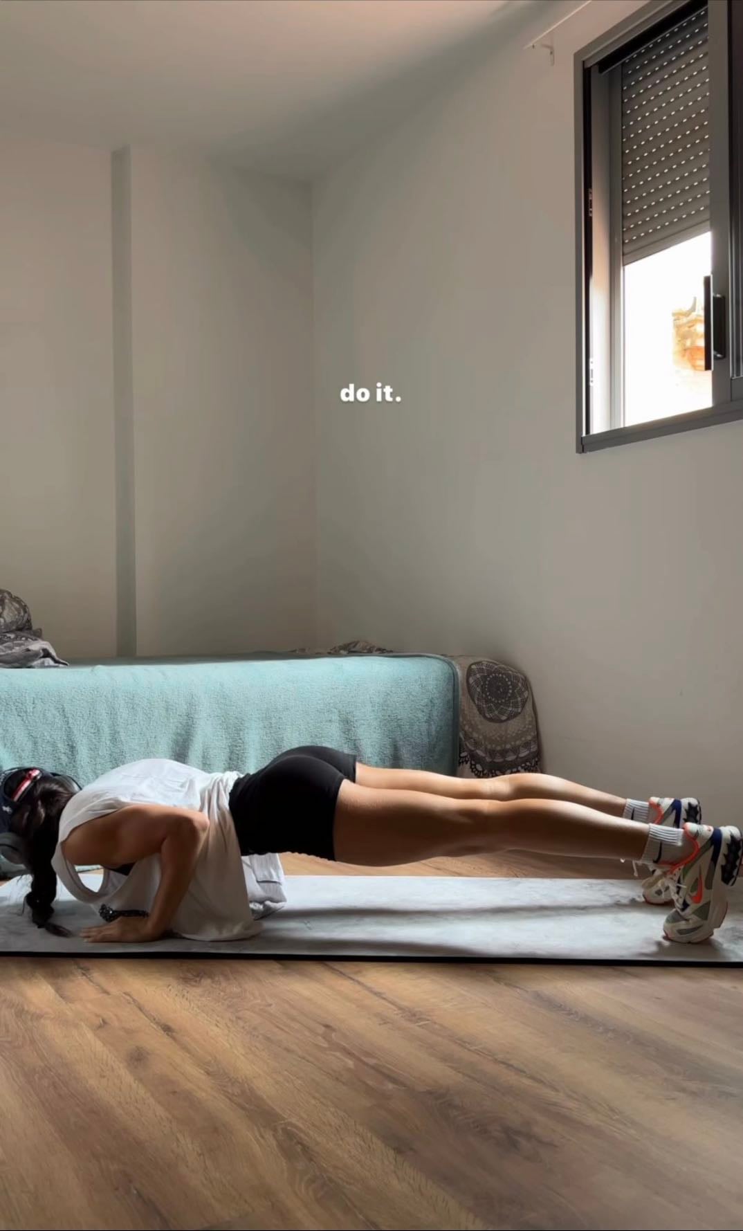 Do 10 pushups straight