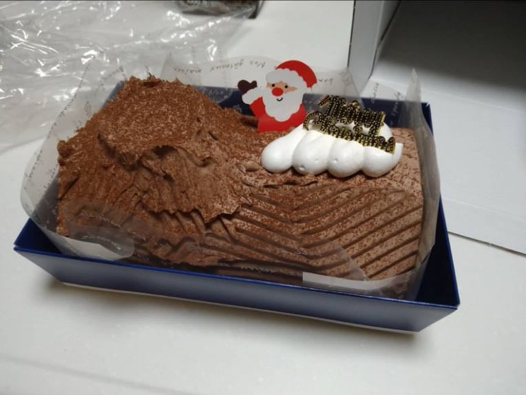 2025 Christmas 7 Eleven Cake