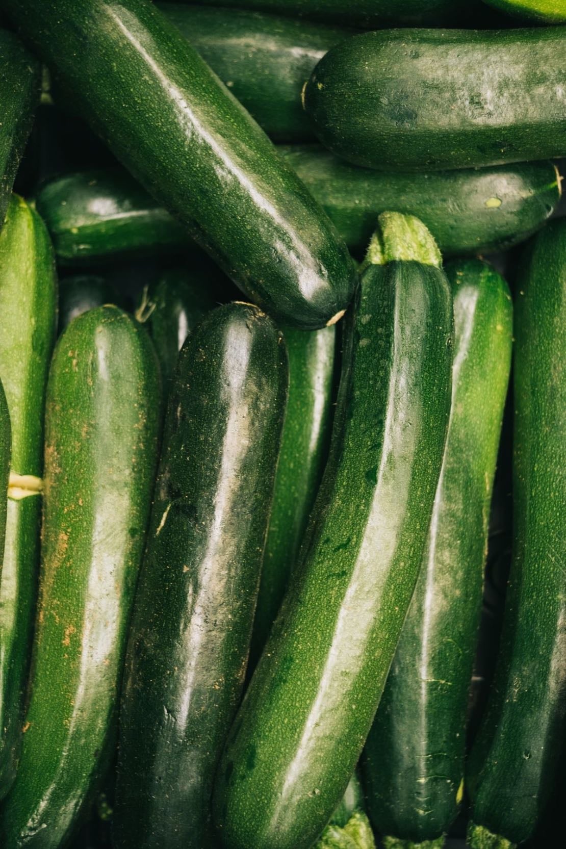 Zucchini - Zucchini is low in calories and rich in water and fiber, supports digestion, hydration, and overall light nutrition.