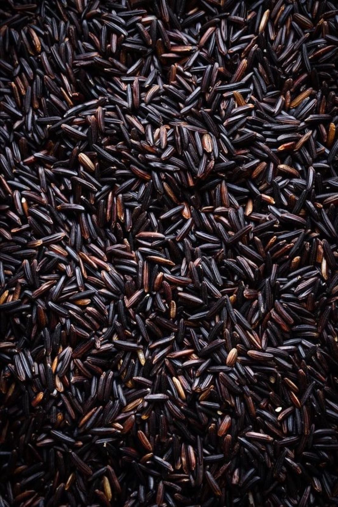 Black Rice - Black rice is rich in fiber and antioxidants, supports heart health, aids digestion, and helps protect cells from oxidative stress.