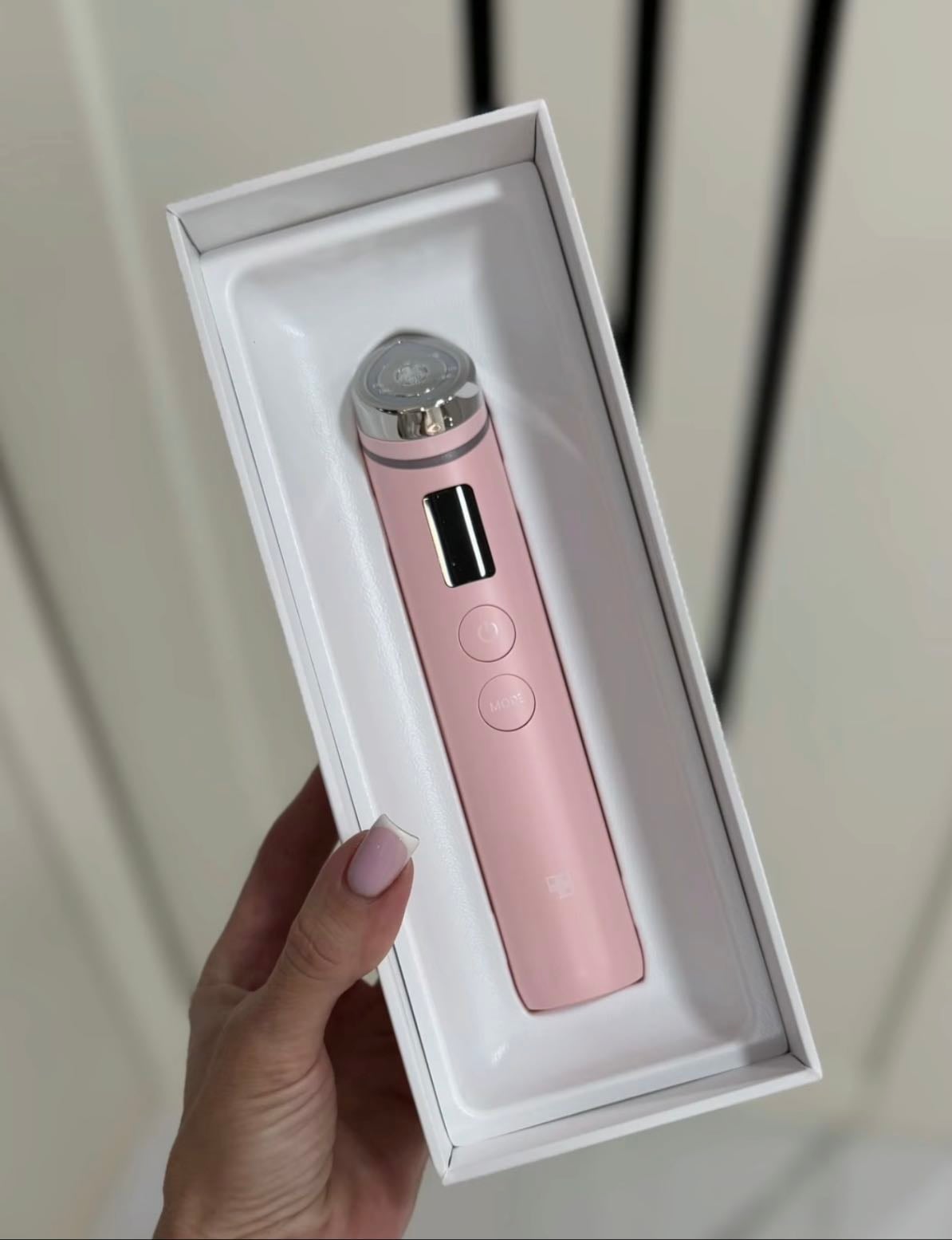 Medicube Booster pro.